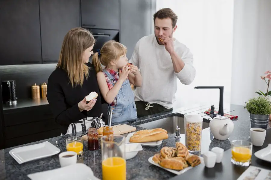 jak szybko przygotować idealne śniadanie dla rodziny - pomysły