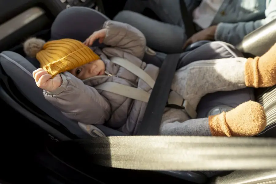 bezpieczna jazda samochodem z dzieckiem - top 3
