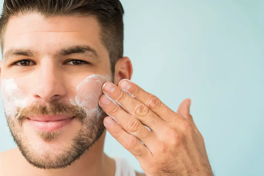 podstawy męskiej pielęgnacji twarzy - dobór odpowiednich kosmetyków