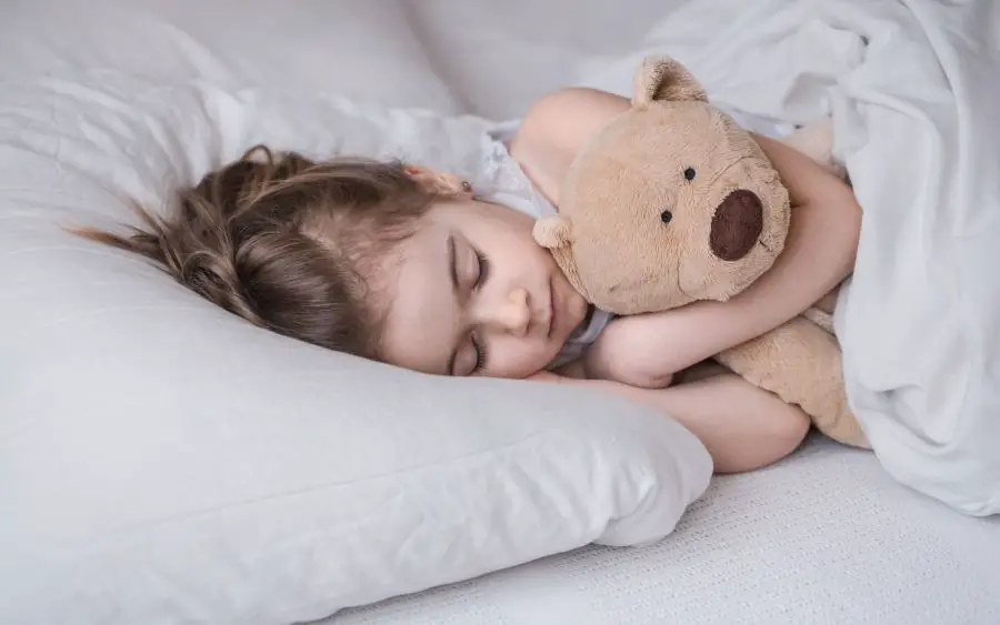 jak zadbać o komfort snu dziecka - miejsce do spania
