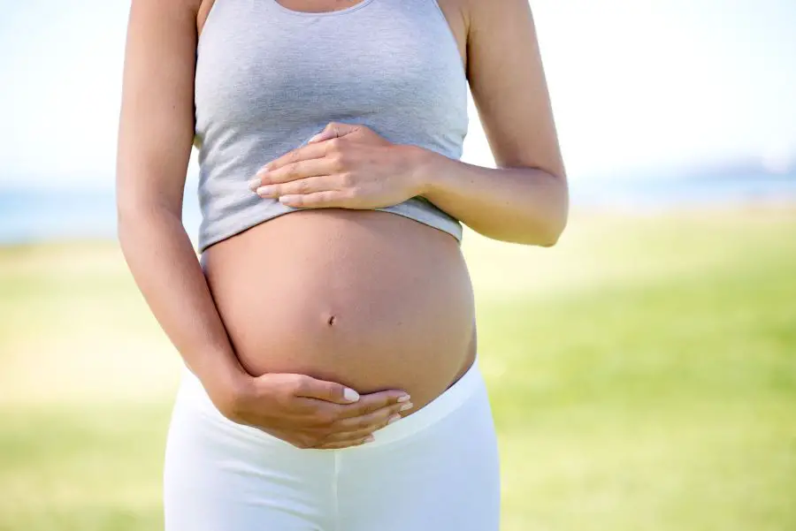 opalanie w ciąży - czy w ciąży można się opalać